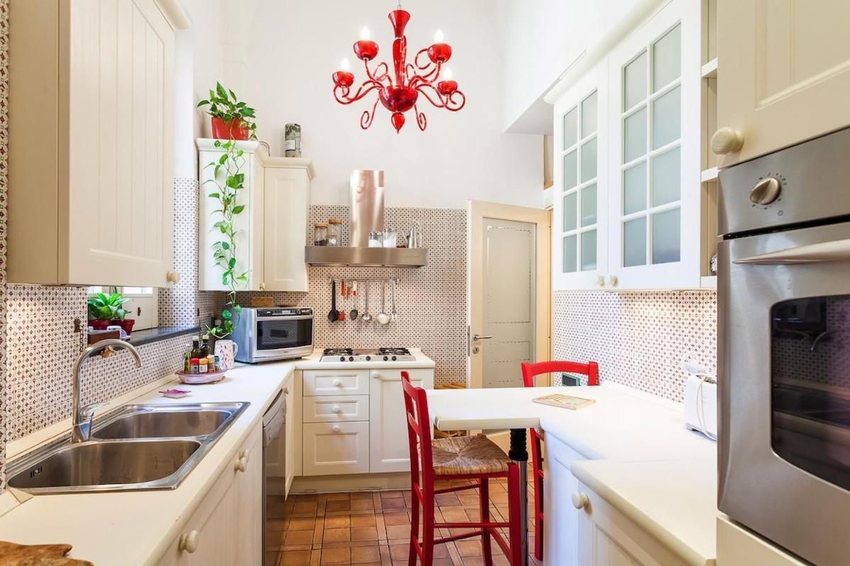 Apartment Casa Rossella In Historical Center